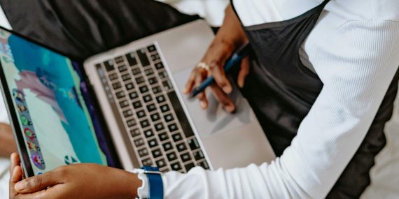 A south african working online for an overseas employer